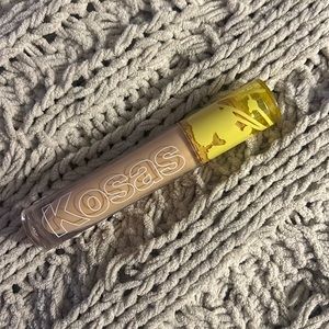 Kosas Concealer 04N light medium with gold undertones
